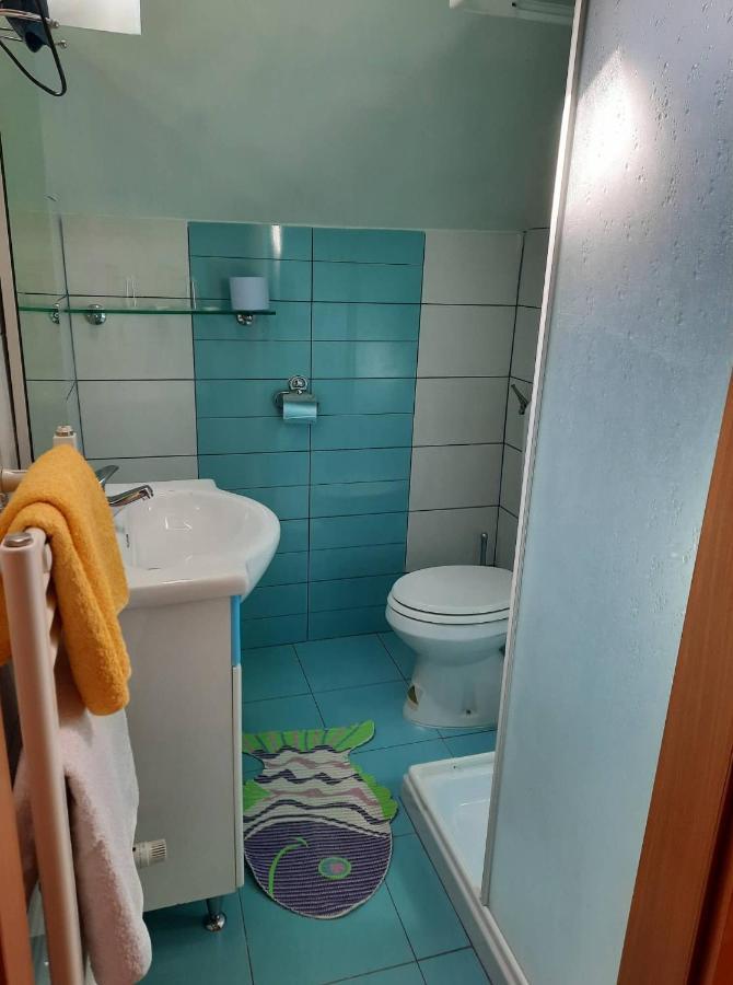Villa Tourist Farm Lavrič à Vodice Extérieur photo